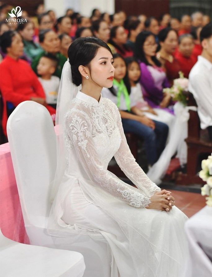 ao dai cuoi cach tan