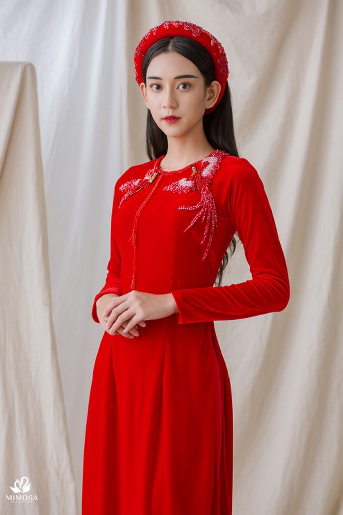 ao dai cuoi cach tan