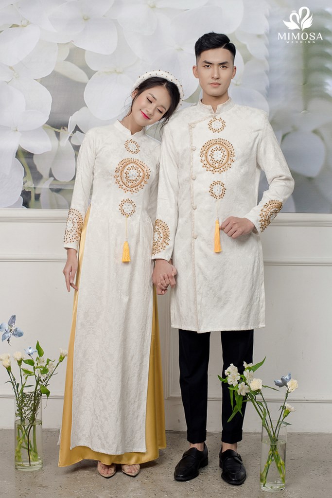 ao dai cuoi cach tan