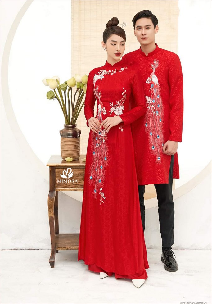 ao dai cuoi cach tan