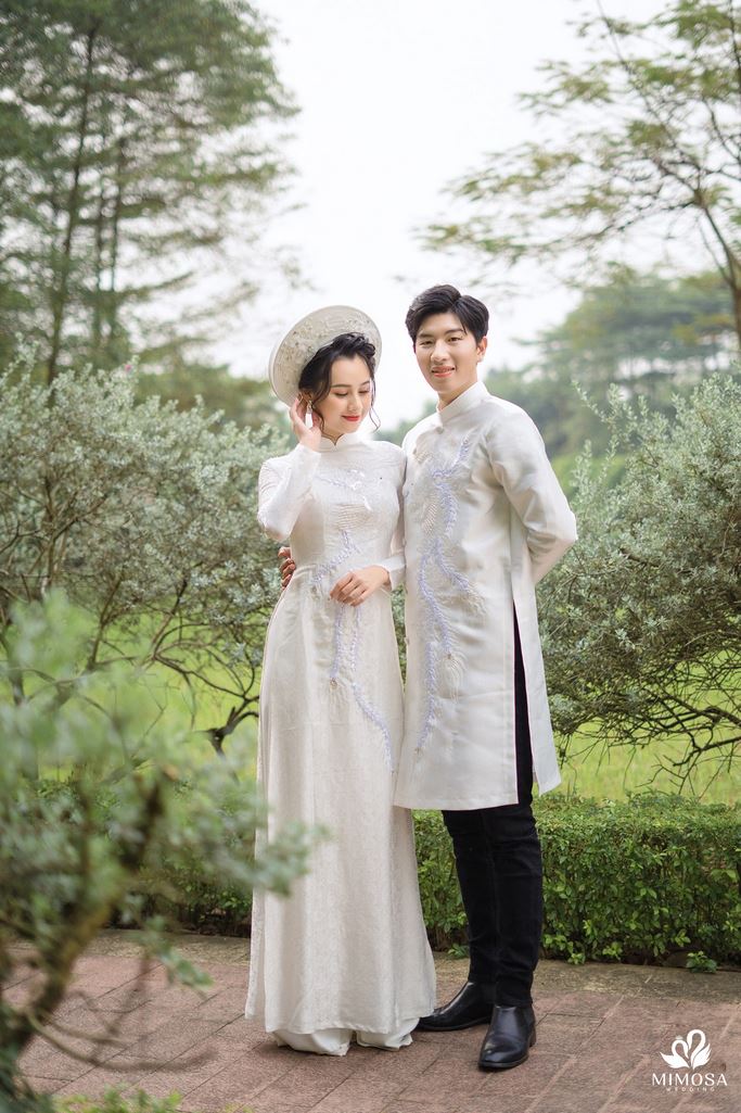 ao dai cuoi cach tan