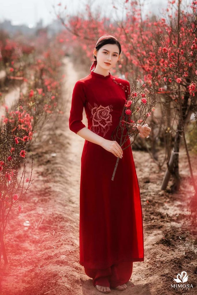 ao dai cuoi cach tan