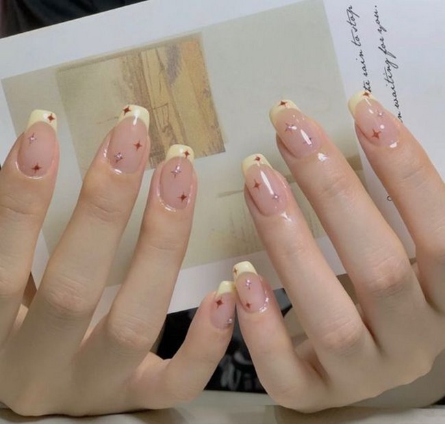 mau nail chup anh cuoi