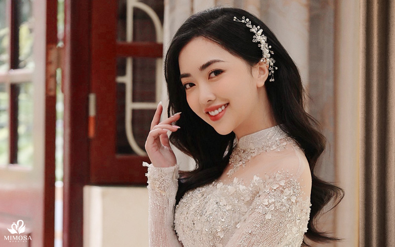 kieu toc mac ao dai cuoi