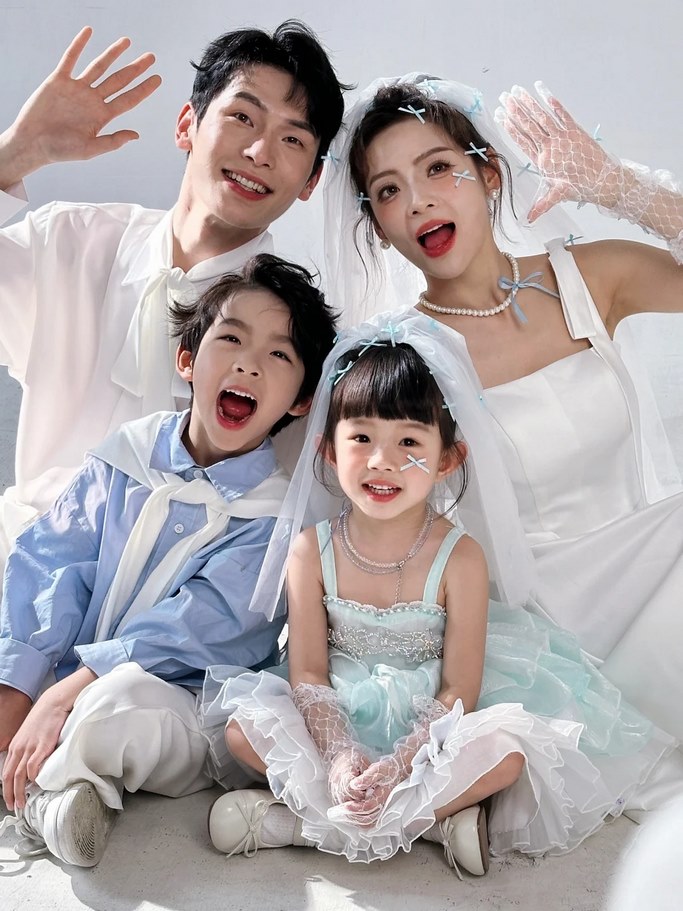 chụp ảnh gia đình 4 người