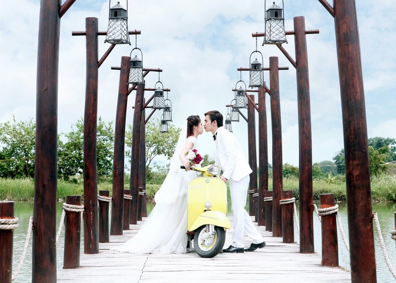 phim trường happy land