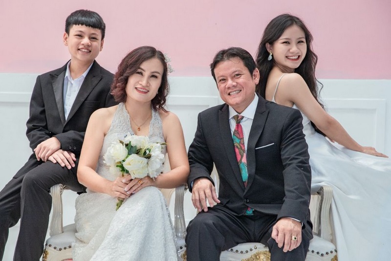 chụp ảnh kỷ niệm 30 năm ngày cưới