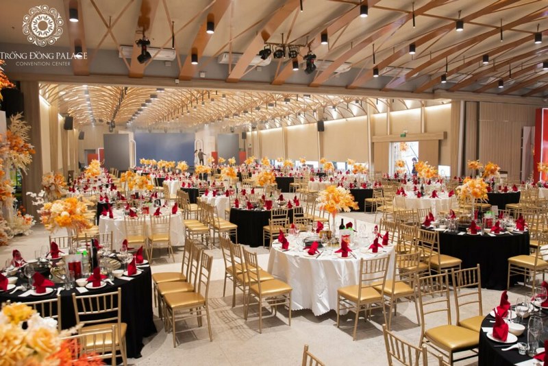 nhà hàng tổ chức tiệc cưới
